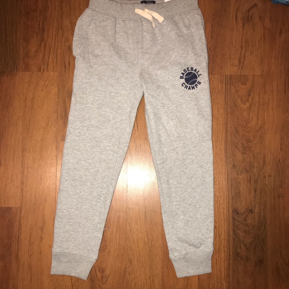 Children’s Place Boys Joggers size 7-8